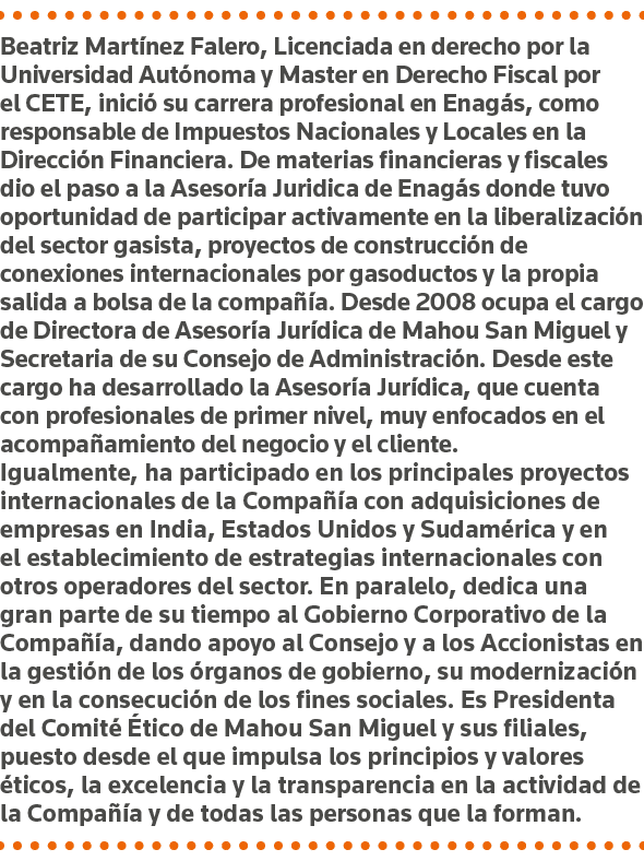 Beatriz Martínez Falero, Licenciada en derecho por la Universidad Autónoma y Master en Derecho Fiscal por el CETE, in   