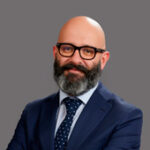 Isaias González