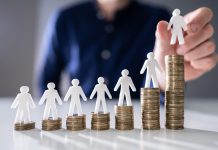 El Gobierno acuerda prorrogar el SMI fijado en 950 euros mensuales