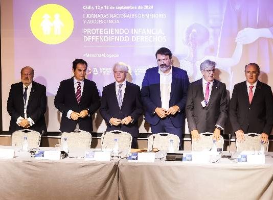 La Abogacía demanda una asistencia legal integral y homogénea para los menores en toda España