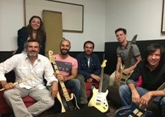 de izquierda a derecha, Javier Leyva (batería), María González (voz), Abraham Nájera (bajo y voz), Luis Ugarte (guitarra), Bruno González (guitarra y voz) y Raúl Álvarez (guitarra), componentes de Control de Cambios
