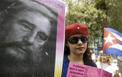 Fidel Castro cumple 83 años y sigue criticando a EEUU