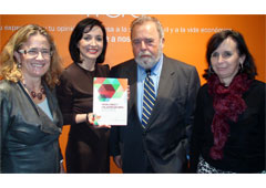 De izquierda a derecha: Cristina Jiménez, Cruz Sánchez de Lara, Carlos Carnicero y Maria Emilia Casas