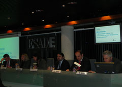 Todos los ponentes reunidos ayer en la jornada celebrada en Esade Derecho