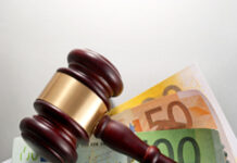 Impugnación de honorarios de letrado: de la inconstitucionalidad del art. 35.2 LEC Billetes de euros y mazo