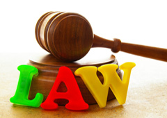 Mazo con la palabra law