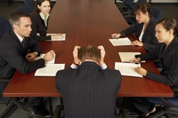 Delegar no es una opción, es una obligación. Reunión tensa