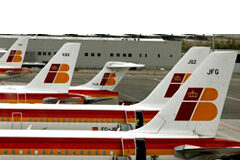 Declaradas nulas varias cláusulas de los contratos aéreos de Iberia Iberia aviones