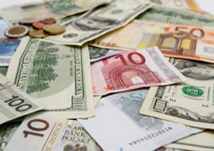 Billetes y monedas.