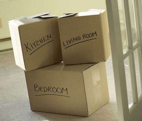 Unas cajas de mudanza