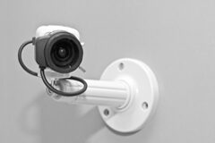Derecho a la privacidad de los trabajadores: el caso López Ribalda y el proyecto de ley orgánica de protección de datos de carácter personal Una cámara de vigilancia